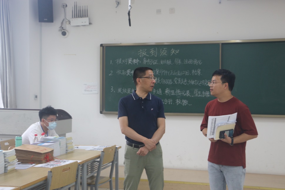 说明: C:\Users\Administrator\Desktop\9.6\领导篇\IMG_7677(1).jpg