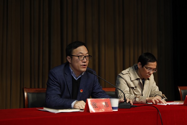 ④学工部部长张伟正在发言.jpg