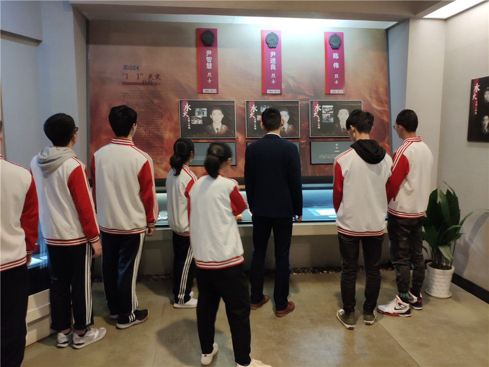 QQ图片20190410225007.jpg